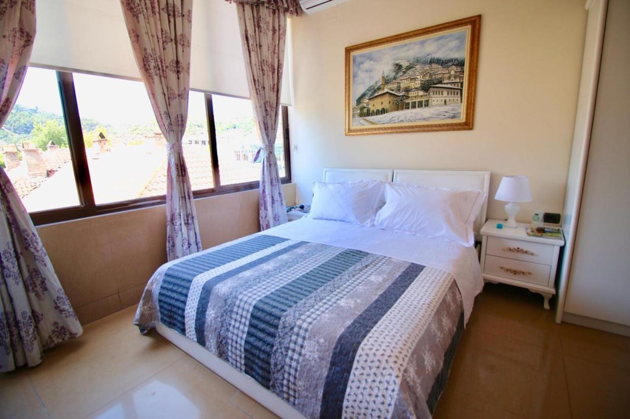 Hotel Orestiada Berat Extérieur photo