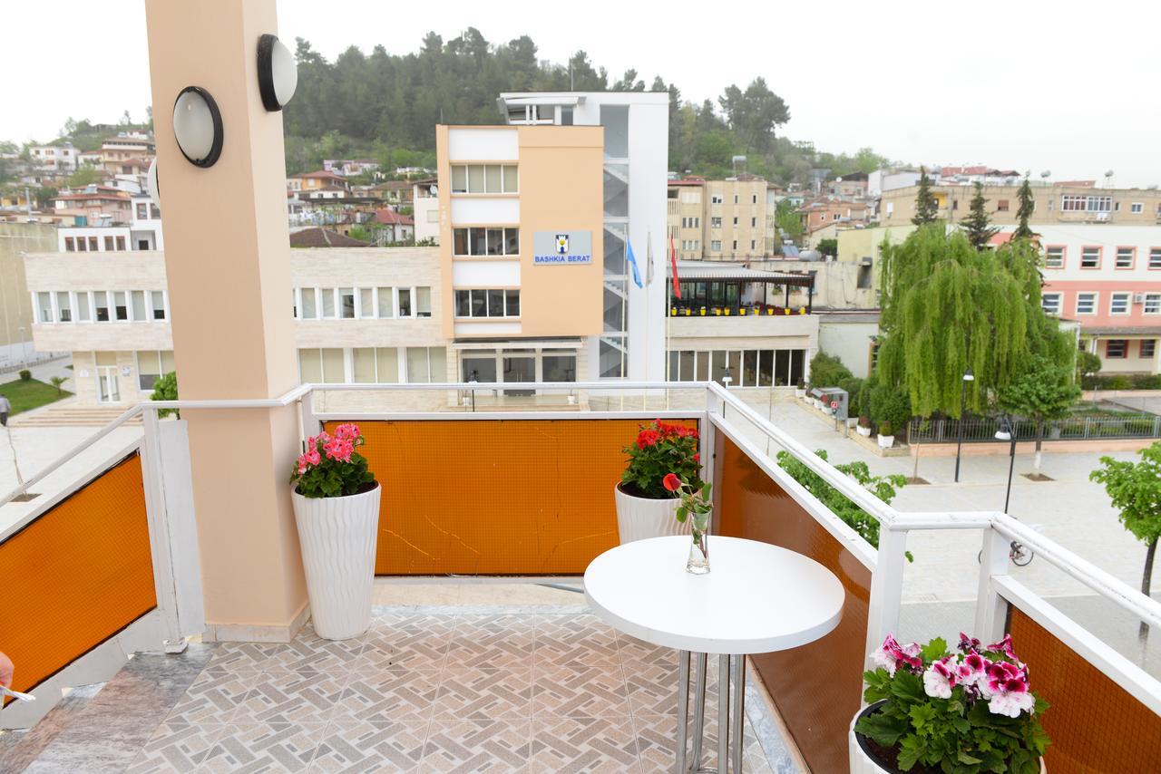 Hotel Orestiada Berat Extérieur photo