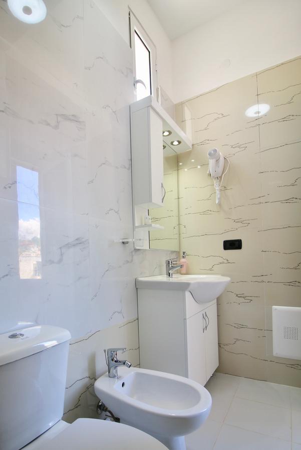 Hotel Orestiada Berat Extérieur photo