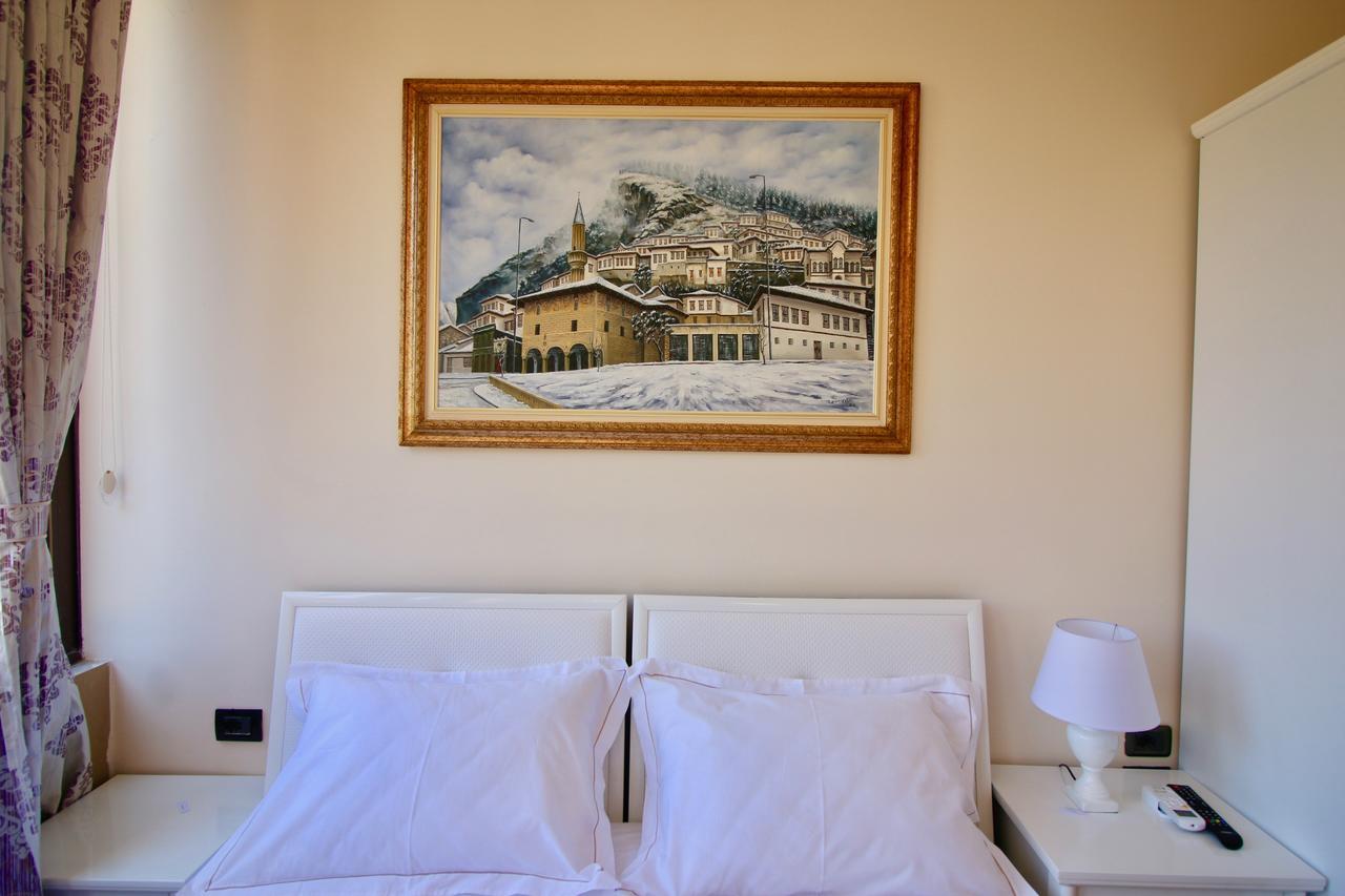 Hotel Orestiada Berat Extérieur photo