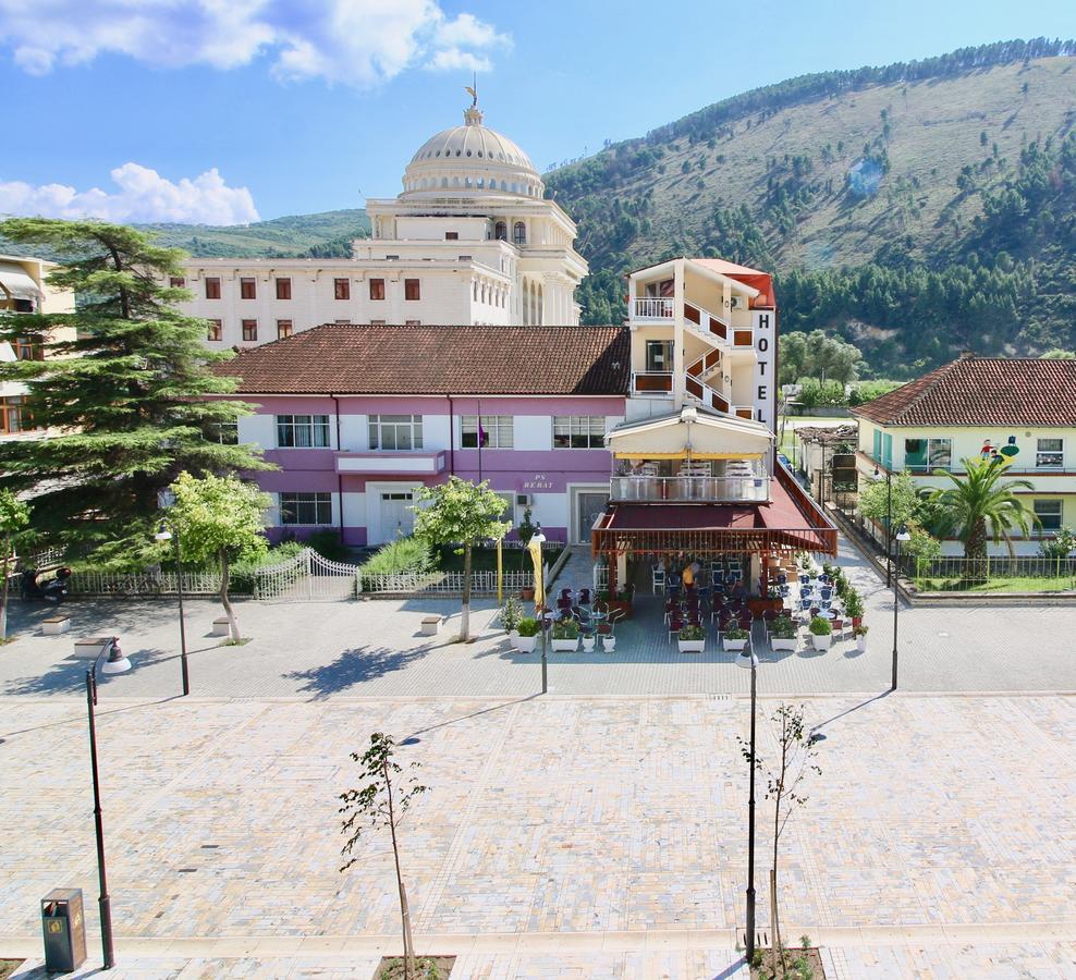 Hotel Orestiada Berat Extérieur photo